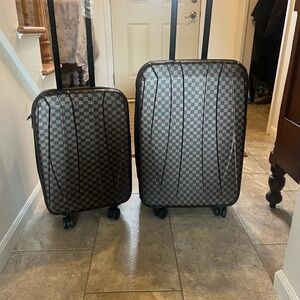 Checkered Brown Luggage Set